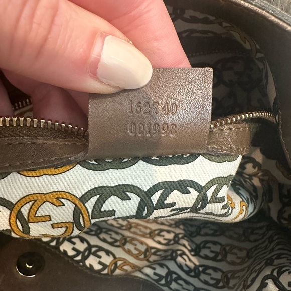 Gucci brit hobo bag in fur - Picture 11 of 13